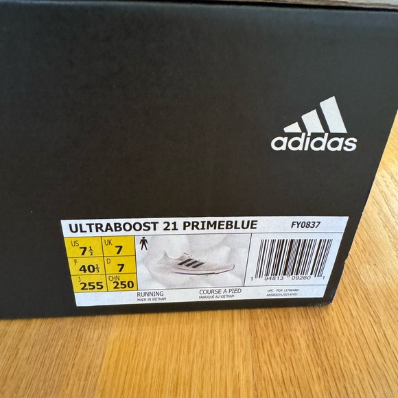 Adidas Ultraboost 21 - Picture 3 of 7